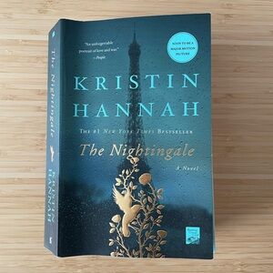 The Nightingale by Kristin Hannah
